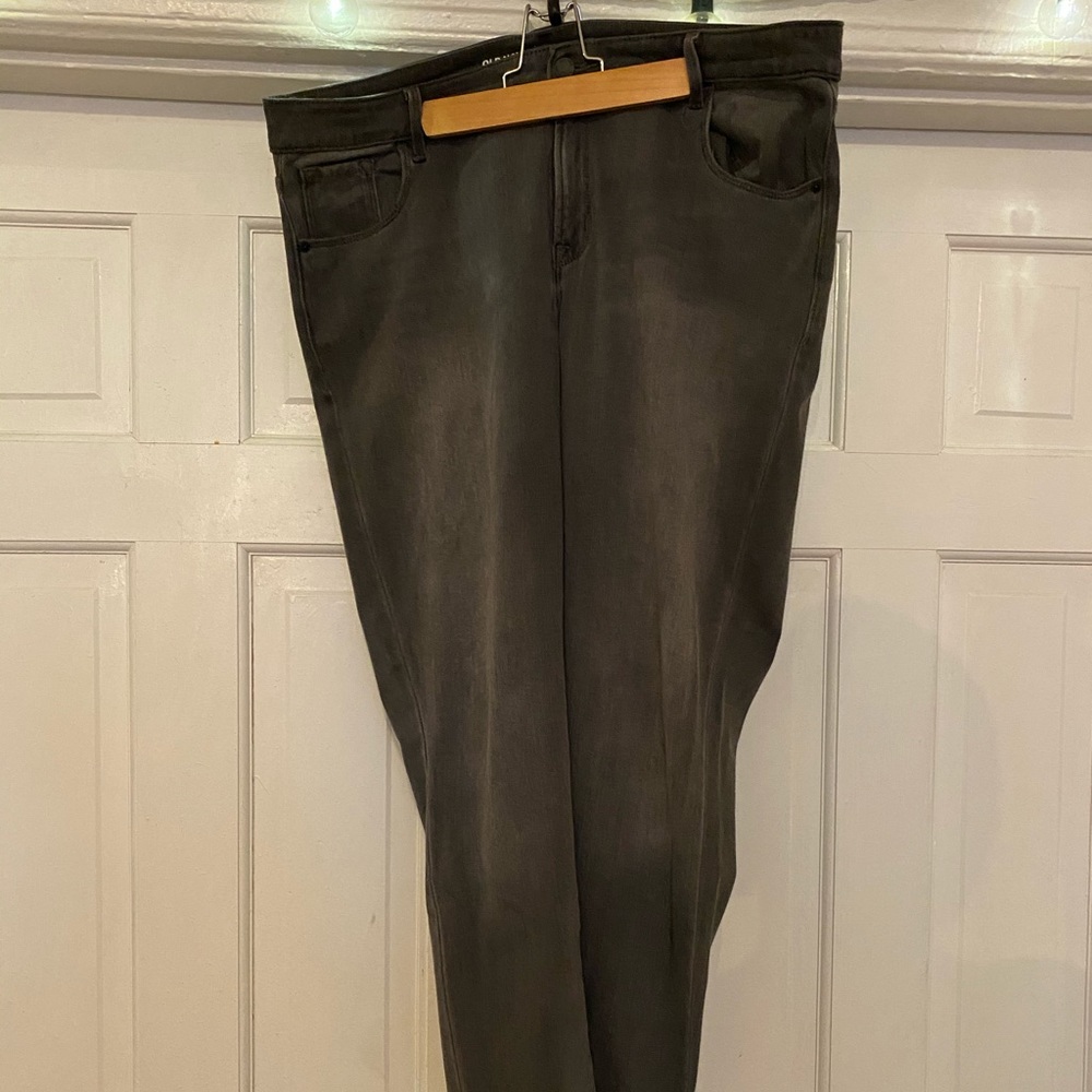 Old Navy Rockstar Gray Wash Jegging